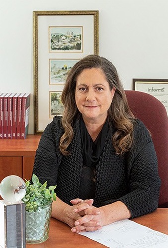 פרופ' ניקול אדלר